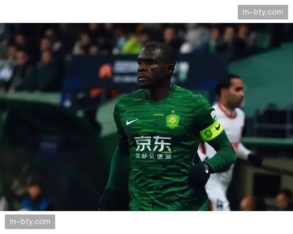 重庆铜梁龙立足防守寻求保级 恩加德乌阿马杜经验成后防关键